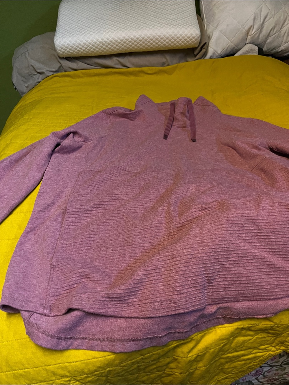 L.L.Bean Women's Heather Plum Short Sleeve Tee - Picture 4 of 5